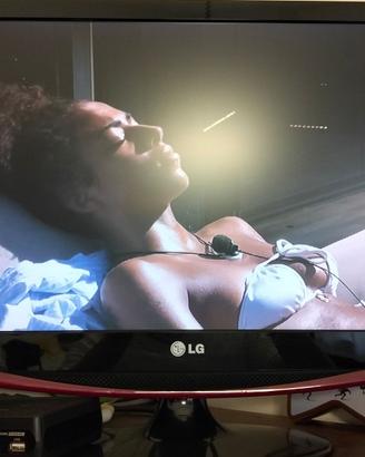 TV monitor 22" LG M227WDP full hd + decoder DVB-T2