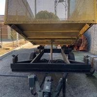 Carretto ribaltabile da giardino