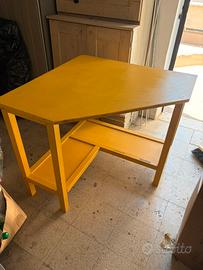 Scrivania Ikea Angolare
