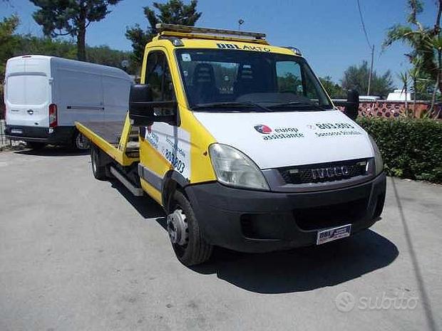 Iveco Daily 65.11 carroattrezzi a metano in vendita da DBL Auto a Canosa di Puglia