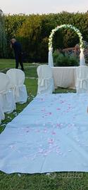 Arco floreale per matrimoni,feste e tappeto bianco