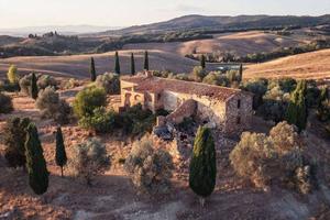 Rustico / Casale di 300 m² con box auto a Asciano
