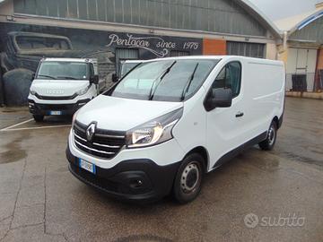 RENAULT TRAFIC 2021