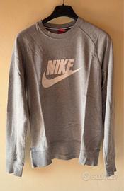 felpa grigia nike
