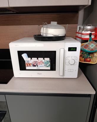 forno a microonde Whirlpool 