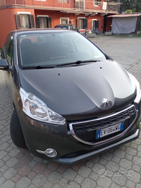 Peugeot 208 - 2014