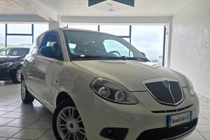 Lancia Ypsilon 1.3 MJT 75 CV Platinum