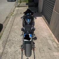 Yamaha r1