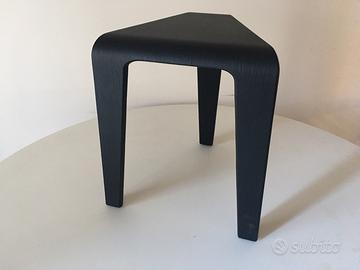 Tavolino Arper mod.Ply in rovere tinto nero, nuovo