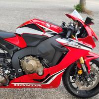 Honda CBR 1000 RR Fireblade