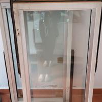 1 lucernario VELUX (pannello finestra)