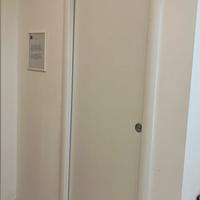 Porta bianca a scomparsa