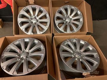 Cerchi range rover velar 20