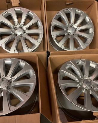 Cerchi range rover velar 20