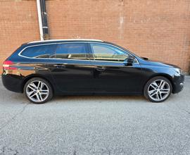 Peugeot 308 BlueHDi 120 S&S SW Allure