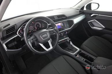 AUDI Q3 Q3 40 TDI quattro S tronic Business