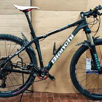 Mtb Bianchi Methanol 29SX in carbonio.