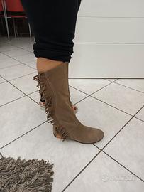 stivali donna  in camoscio Frau 