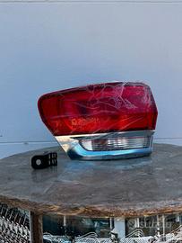 Stop Fanale posteriore led dx jeep WK P68236132A