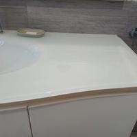 Mobile bagno con lavabo