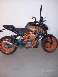 KTM 125 Duke - 2022