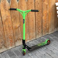 Monopattino da freestyle com freno posteriore