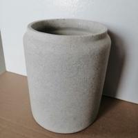 Vaso grigio chiaro effetto pietra grezza