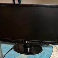 Monitor LG 22 pollici 