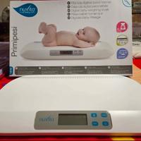 Bilancia primi mesi neonato Nuvita