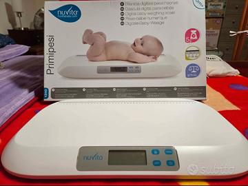 Bilancia primi mesi neonato Nuvita