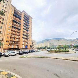 5 VANI CON POSTO AUTO ZONA STADIO