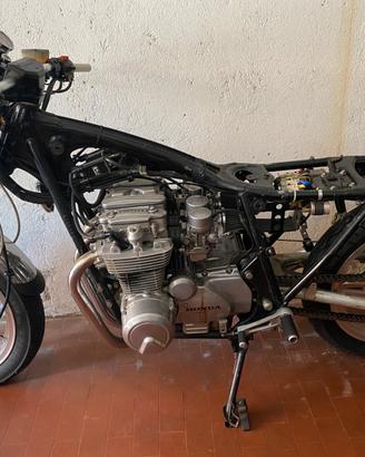 Honda CB 650 -1982- targa originale- da restaurare