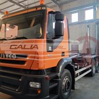 Iveco Stralis 310 dotato di impianto scarrabile