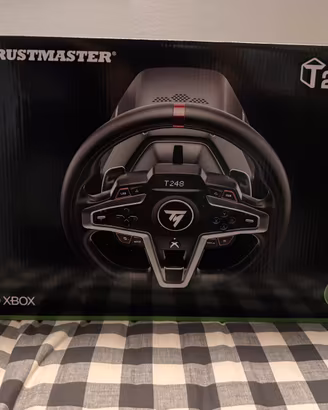 Simulatore di guida della THRUSTMASTER