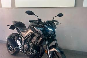 Yamaha MT-03 MDNM8 MIDNIGHT BLACK