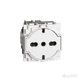 PRESA BTCINO KW4140/16F Flat