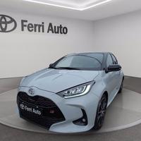 TOYOTA Yaris 1.5h 130 gr sport