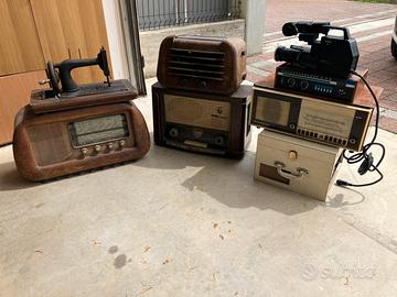 Radio vintage maccina da cucire