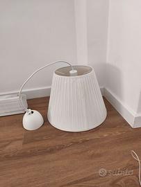 lampadario in tessuto bianco