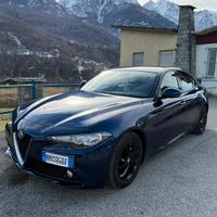 Alfa Romeo Giulia 2.2 150 cv AT8 turbodiesel