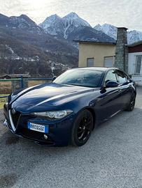 Alfa Romeo Giulia 2.2 150 cv AT8 turbodiesel