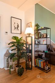 pianta artificiale tropicale Monstera