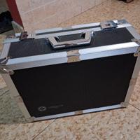 Telecamera VHS completa di valigetta e batteria