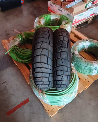 Copertoni honda adv 350 2025 