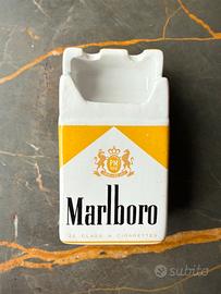 Posacenere Marlboro vintage in ceramica