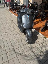 Piaggio Vespa 50 S sport