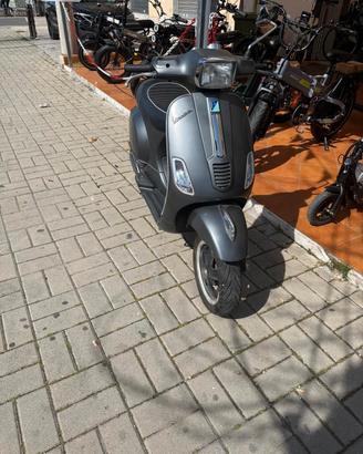 Piaggio Vespa 50 S sport