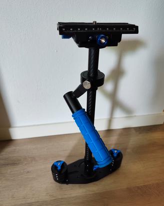 stabilizzatore per videocamera 