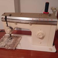 Macchina da cucire Singer 377 anni '70