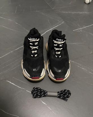 Balenciaga Triple S
